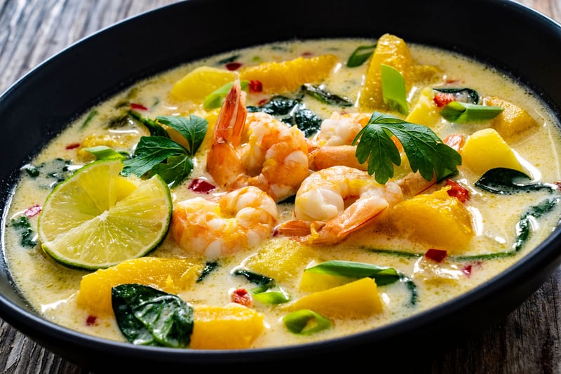 thai food in mixing kettle