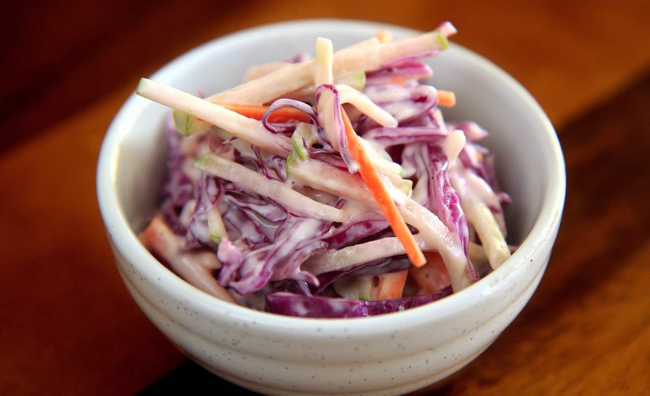 Salads like coleslaw can be mixed with Dieta mixing tool.